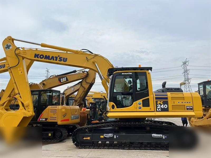 KOMATSU PC240 LC-8 - Excavator pe şenile: Foto 1 KOMATSU PC240 LC-8 - Excavator pe şenile: Foto 1