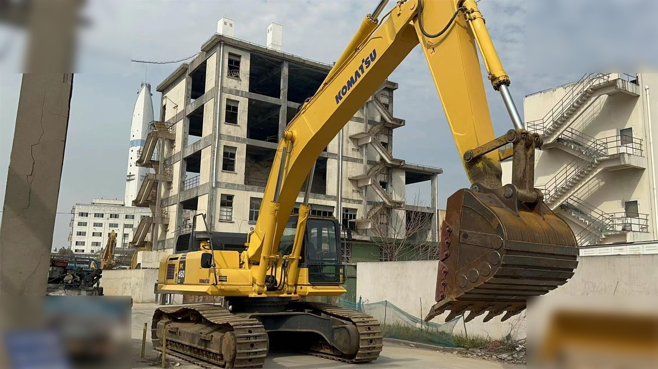 KOMATSU PC460 LC-8 - Excavator pe şenile: Foto 2 KOMATSU PC460 LC-8 - Excavator pe şenile: Foto 2