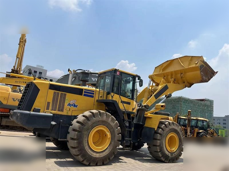 KOMATSU WA470-6 - Încărcător frontal pe pneuri: Foto 2 KOMATSU WA470-6 - Încărcător frontal pe pneuri: Foto 2