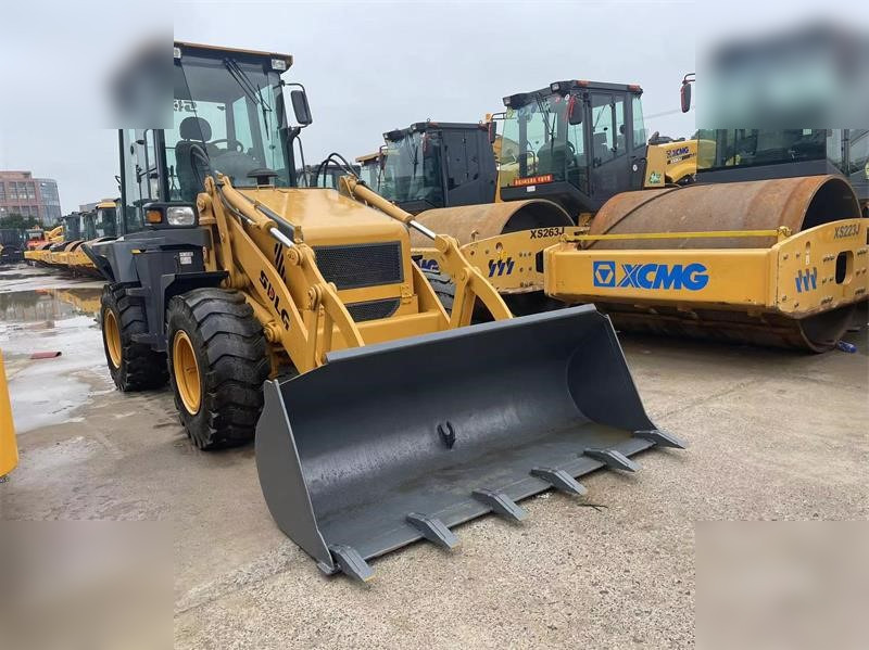 SDLG LGB680 - Buldoexcavator: Foto 2 SDLG LGB680 - Buldoexcavator: Foto 2