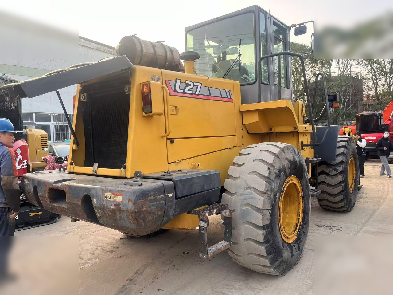 TCM L27 - Încărcător frontal pe pneuri: Foto 4 TCM L27 - Încărcător frontal pe pneuri: Foto 4