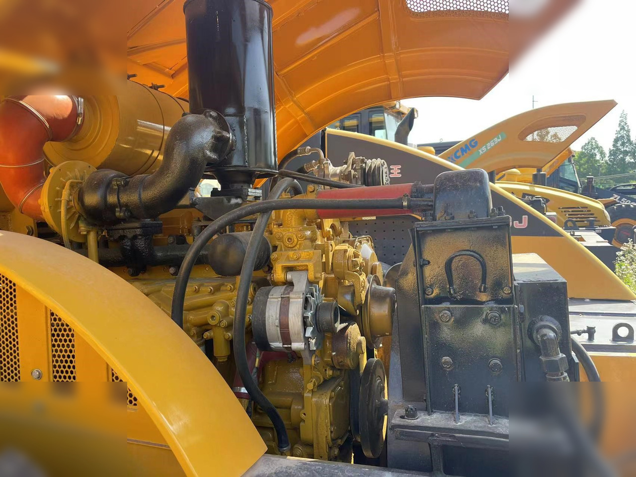 XCMG XS223J - Cilindru compactor: Foto 5 XCMG XS223J - Cilindru compactor: Foto 5