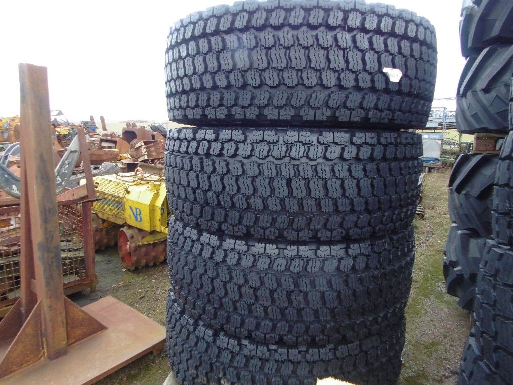 Däck BWYN 20,5X25 - Anvelopă: Foto 1 Däck BWYN 20,5X25 - Anvelopă: Foto 1