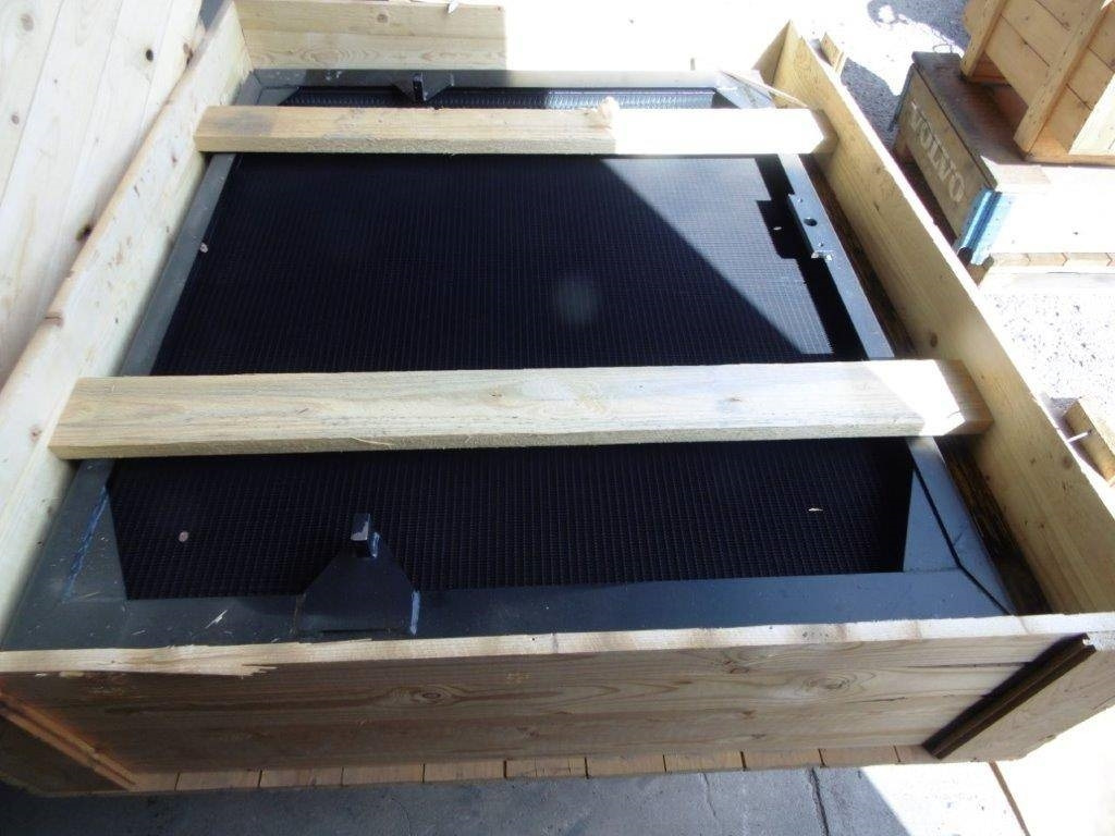 Kylare passande Volvo L180 C-D och Volvo 220D Volv - Radiator pentru Utilaje constructii: Foto 1 Kylare passande Volvo L180 C-D och Volvo 220D Volv - Radiator pentru Utilaje constructii: Foto 1