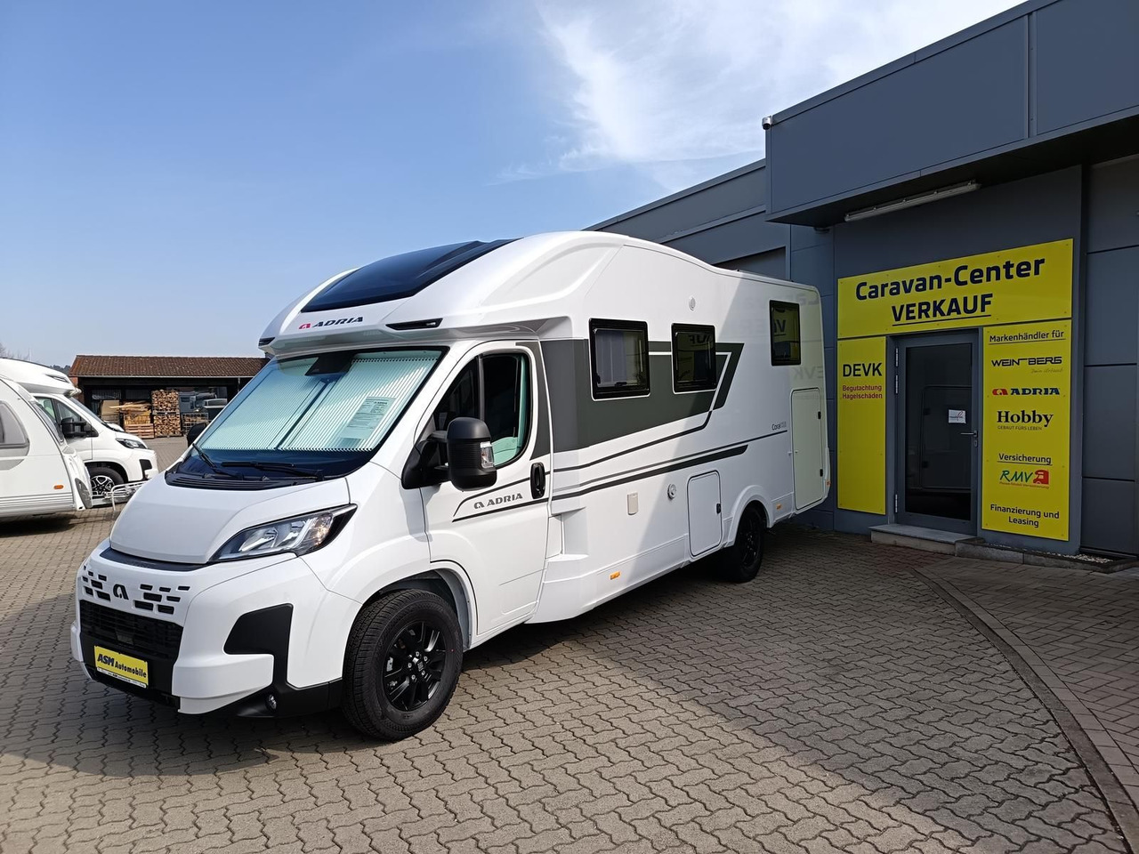 Adria Coral ALL-IN 650 DL*LUFTFEDERUNG HA*SOLAR*SOFORT - Autorulotă semi-integrată: Foto 3 Adria Coral ALL-IN 650 DL*LUFTFEDERUNG HA*SOLAR*SOFORT - Autorulotă semi-integrată: Foto 3