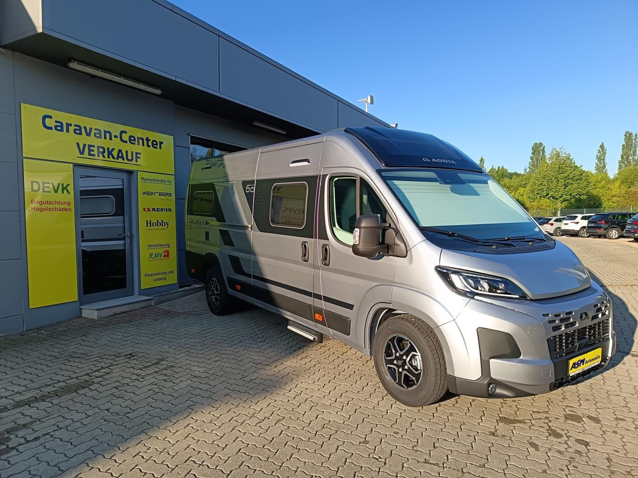 Adria Twin "60Y" 640 SLB*180 PS*4,25t MAXI*COMBI D 6E* - Camper van: Foto 2 Adria Twin "60Y" 640 SLB*180 PS*4,25t MAXI*COMBI D 6E* - Camper van: Foto 2