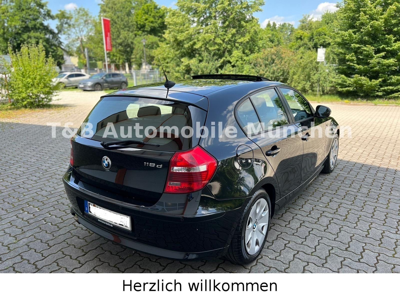BMW 118d*Advantage-Paket*Klima*Navi*Xenon*PDC*1.Hand - Berlină/ Sedan: Foto 5 BMW 118d*Advantage-Paket*Klima*Navi*Xenon*PDC*1.Hand - Berlină/ Sedan: Foto 5