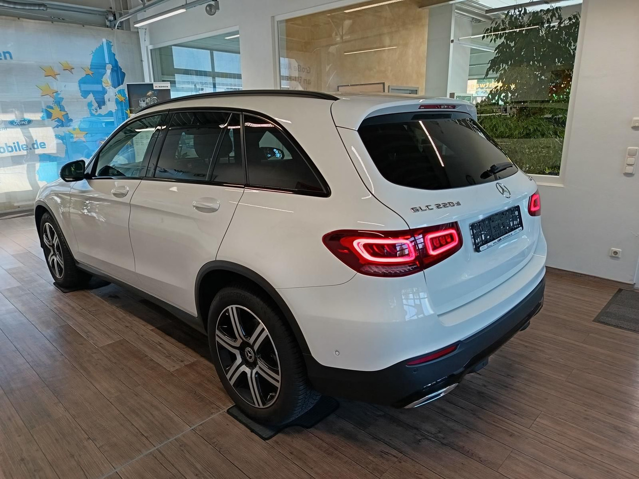 Mercedes-Benz GLC 220d AMG Line 4MATIC*AHK*NAVI*LED*R-KAM*DAB* - SUV: Foto 4 Mercedes-Benz GLC 220d AMG Line 4MATIC*AHK*NAVI*LED*R-KAM*DAB* - SUV: Foto 4