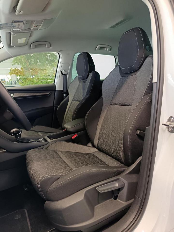 SUV Skoda Karoq Style 1,5TSI DSG*AHK-VORBER*NAVI*LED*R-KAM: Foto 16