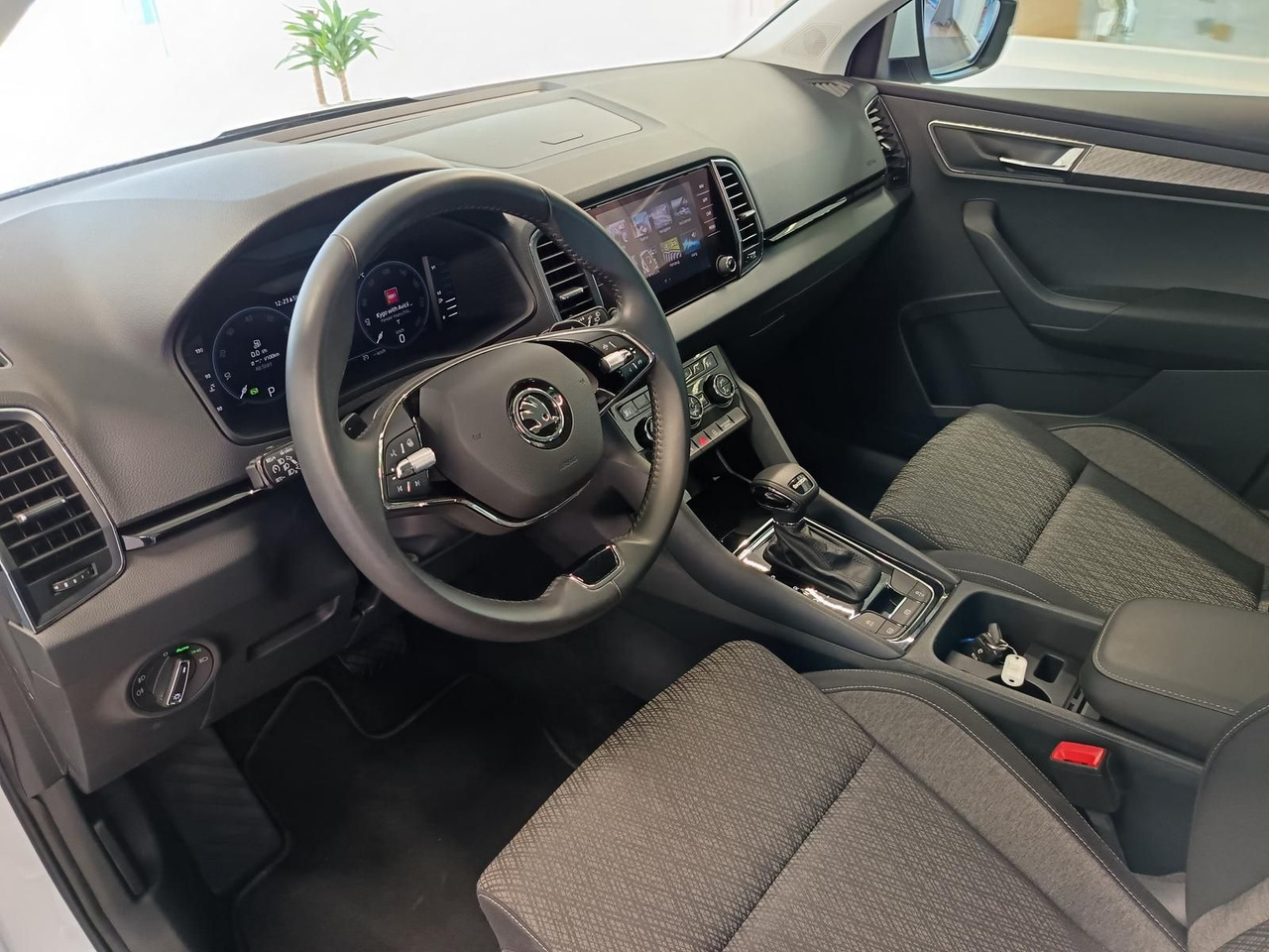 SUV Skoda Karoq Style 1,5TSI DSG*AHK-VORBER*NAVI*LED*R-KAM: Foto 20