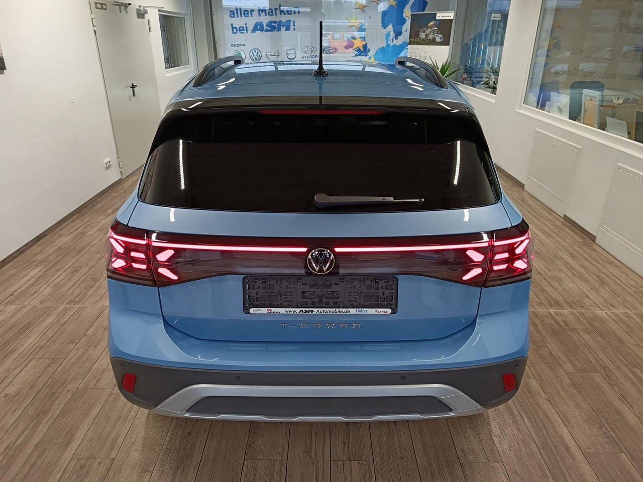 Volkswagen T-Cross Life 1.5 TSI DSG*AHK*MATRIX LED*ACC*SHZ* - SUV: Foto 5 Volkswagen T-Cross Life 1.5 TSI DSG*AHK*MATRIX LED*ACC*SHZ* - SUV: Foto 5