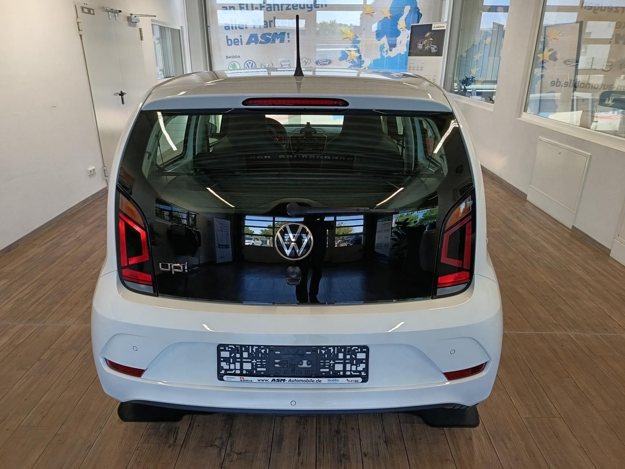 Volkswagen up! move up! 1.0*R-KAM*PDC*SHZ*MAPS+MORE*DAB*NSW - Automobil: Foto 5 Volkswagen up! move up! 1.0*R-KAM*PDC*SHZ*MAPS+MORE*DAB*NSW - Automobil: Foto 5
