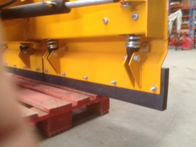 JST MS-200 Sneplov - Plug zapada pentru Utilaje agricole: Foto 4 JST MS-200 Sneplov - Plug zapada pentru Utilaje agricole: Foto 4