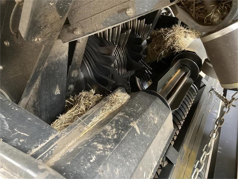New Holland BB 890 Plus RC - Presă baloţi dreptunghiulari: Foto 4 New Holland BB 890 Plus RC - Presă baloţi dreptunghiulari: Foto 4
