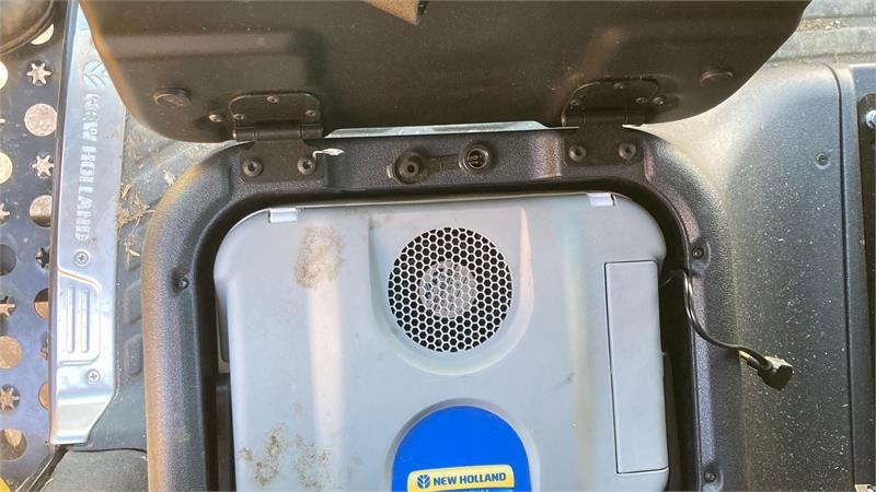 New Holland CX 8.70 SLH - Combină de recoltat cereale: Foto 5 New Holland CX 8.70 SLH - Combină de recoltat cereale: Foto 5