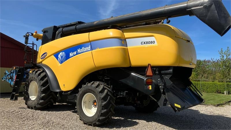 New Holland CX 8080 SLH med 30 fods Varifeed - Combină de recoltat cereale: Foto 4 New Holland CX 8080 SLH med 30 fods Varifeed - Combină de recoltat cereale: Foto 4