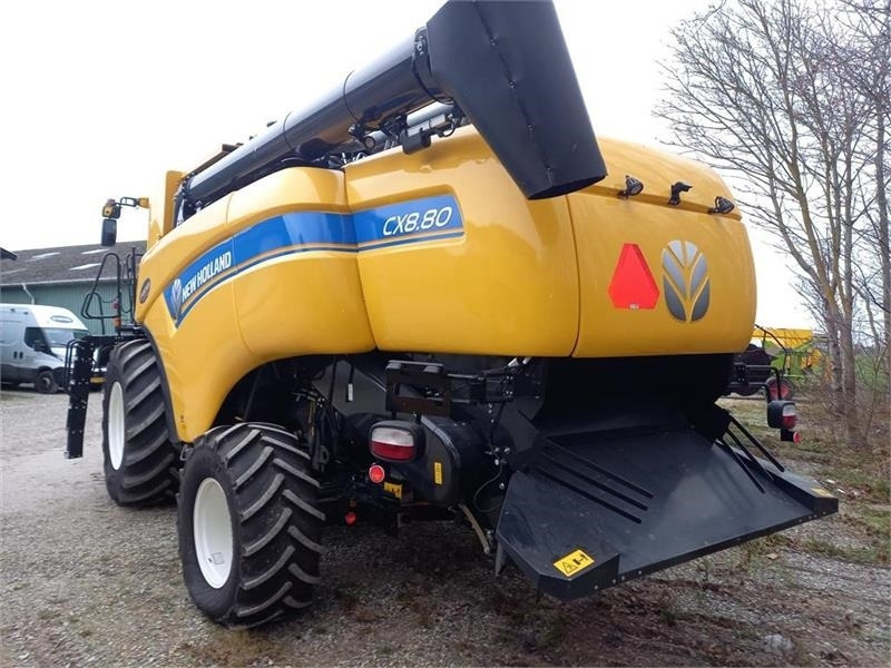 New Holland CX8.80 SLH med 25 fods Varifeed - Combină de recoltat cereale: Foto 4 New Holland CX8.80 SLH med 25 fods Varifeed - Combină de recoltat cereale: Foto 4