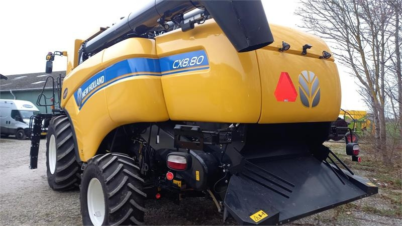 New Holland CX8.80 SLH med 25 fods Varifeed - Combină de recoltat cereale: Foto 4 New Holland CX8.80 SLH med 25 fods Varifeed - Combină de recoltat cereale: Foto 4
