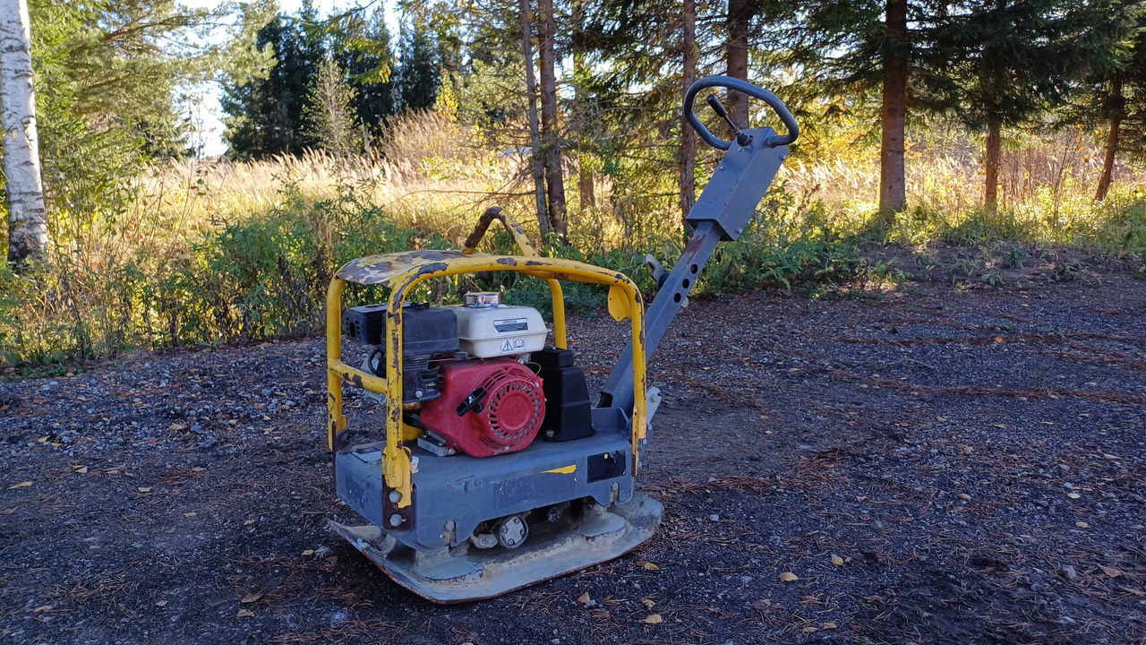 Atlas Copco LG160 - Placă compactoare: Foto 1 Atlas Copco LG160 - Placă compactoare: Foto 1