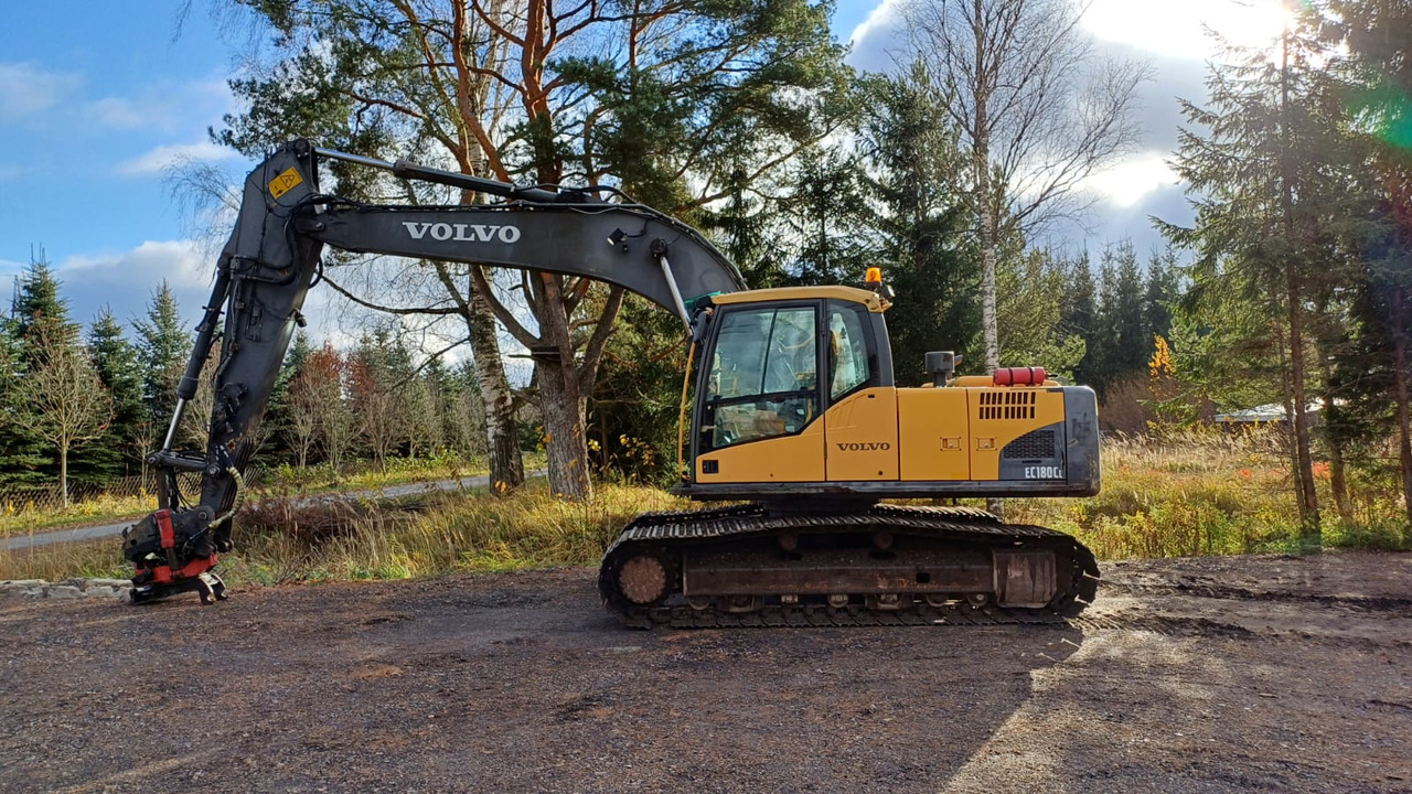 VOLVO EC180CL - Excavator pe şenile: Foto 2 VOLVO EC180CL - Excavator pe şenile: Foto 2