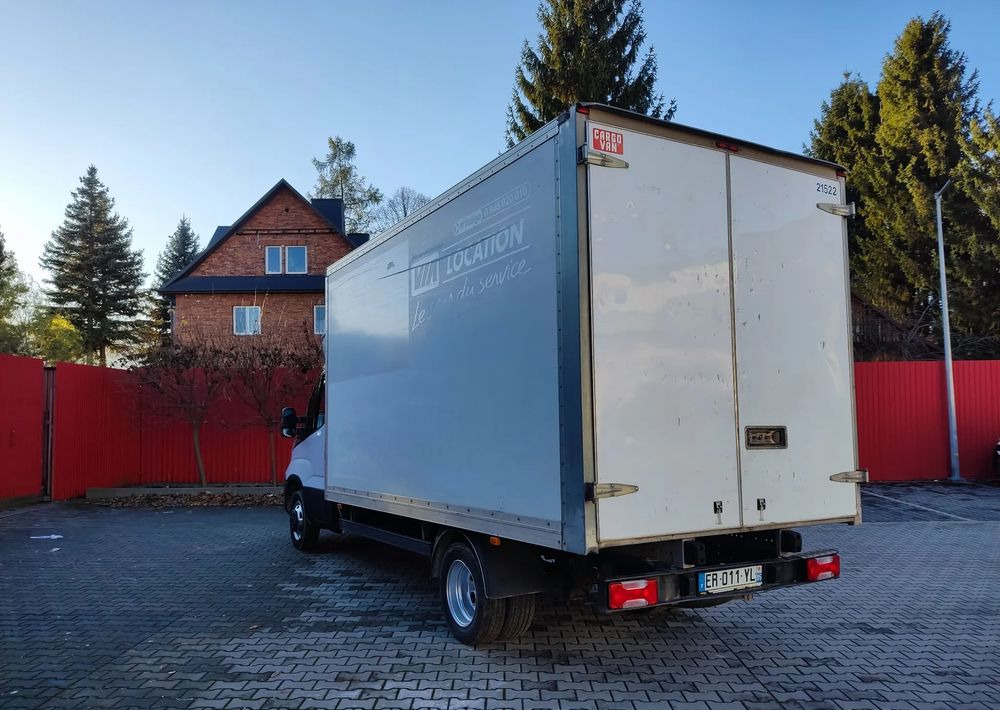 Iveco DAILY 35C13 Kurierka - Autoutilitară box: Foto 4 Iveco DAILY 35C13 Kurierka - Autoutilitară box: Foto 4