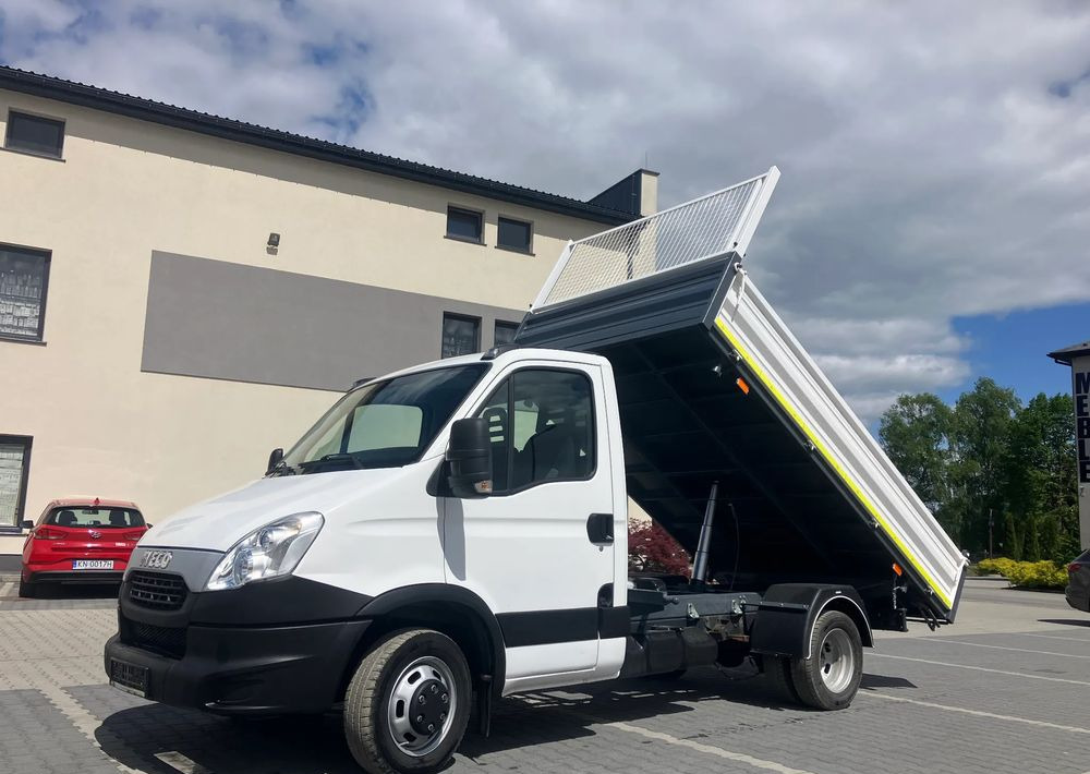 Iveco Iveco daily 35C13 wywrotka solidny kiper - Autoutilitară basculantă: Foto 1 Iveco Iveco daily 35C13 wywrotka solidny kiper - Autoutilitară basculantă: Foto 1