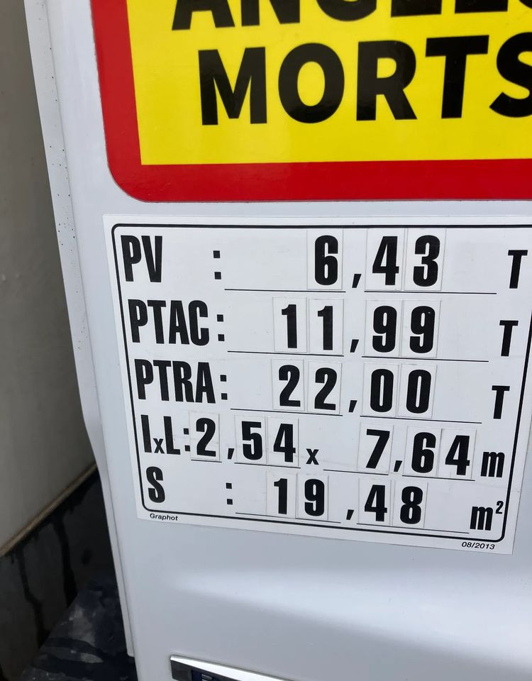 Mercedes-Benz ATEGO 1218 KURIERKA KONTENER 15 PALET - Camion furgon: Foto 3 Mercedes-Benz ATEGO 1218 KURIERKA KONTENER 15 PALET - Camion furgon: Foto 3