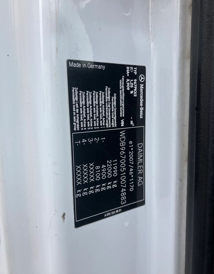 Mercedes-Benz ATEGO 1218 KURIERKA KONTENER 15 PALET - Camion furgon: Foto 4 Mercedes-Benz ATEGO 1218 KURIERKA KONTENER 15 PALET - Camion furgon: Foto 4