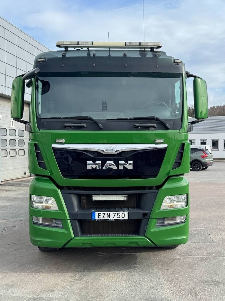 MAN TGX 35.480 8x4-4 Lastväxlare - Camion cu cârlig: Foto 2 MAN TGX 35.480 8x4-4 Lastväxlare - Camion cu cârlig: Foto 2