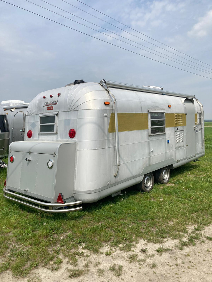 1968 Airstream Silver Streak 1968 Airstream Silver Streak – Fully Rebuilt Vintage Travel Trailer - Autorulotă: Foto 2 1968 Airstream Silver Streak 1968 Airstream Silver Streak – Fully Rebuilt Vintage Travel Trailer - Autorulotă: Foto 2