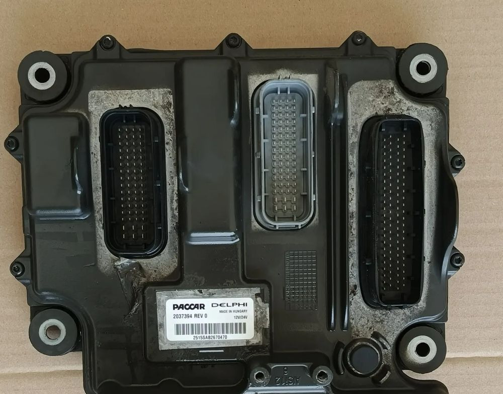 DAF XF 106 EURO 6 MX13 KOMPUTER STEROWNIK SILNIKA 2037394 - Calculator de bord pentru Camion: Foto 1 DAF XF 106 EURO 6 MX13 KOMPUTER STEROWNIK SILNIKA 2037394 - Calculator de bord pentru Camion: Foto 1