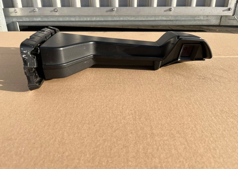 Kamera wsteczna MAN TG3 TGX TGS nowy model kamera boczna lusterko - Caroserie și exterior pentru Camion: Foto 1 Kamera wsteczna MAN TG3 TGX TGS nowy model kamera boczna lusterko - Caroserie și exterior pentru Camion: Foto 1