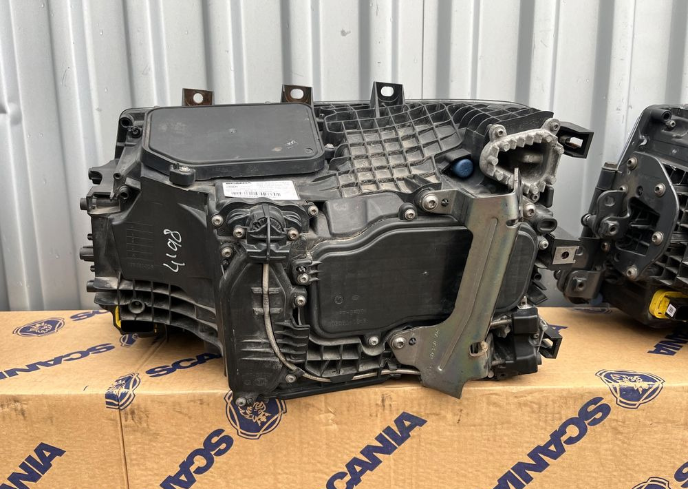 Lampa LED Scania R S NGS NGR reflektor 2674391 - Lumină pentru Camion: Foto 3 Lampa LED Scania R S NGS NGR reflektor 2674391 - Lumină pentru Camion: Foto 3