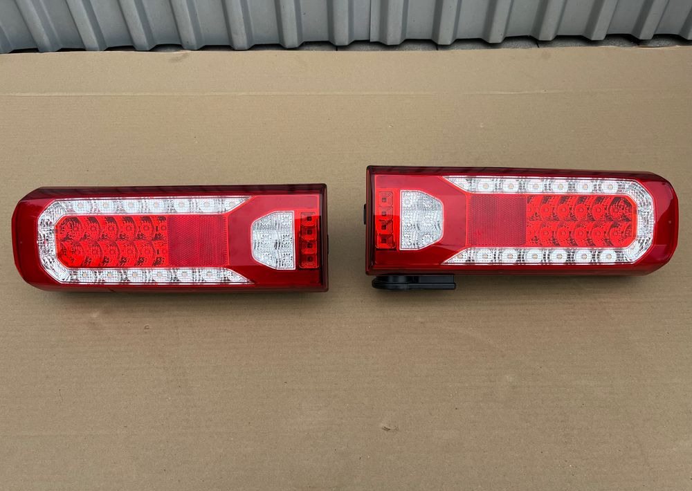 Lampa tylna LED Mercedes Actros MP5 MP 5 jak NOWA - Lumină pentru Camion: Foto 1 Lampa tylna LED Mercedes Actros MP5 MP 5 jak NOWA - Lumină pentru Camion: Foto 1
