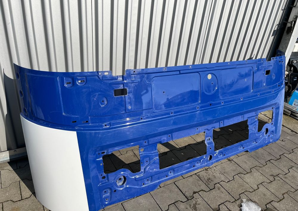 Maska Volvo FH4 euro 6 atrapa FH 4 - Capotă pentru Camion: Foto 1 Maska Volvo FH4 euro 6 atrapa FH 4 - Capotă pentru Camion: Foto 1