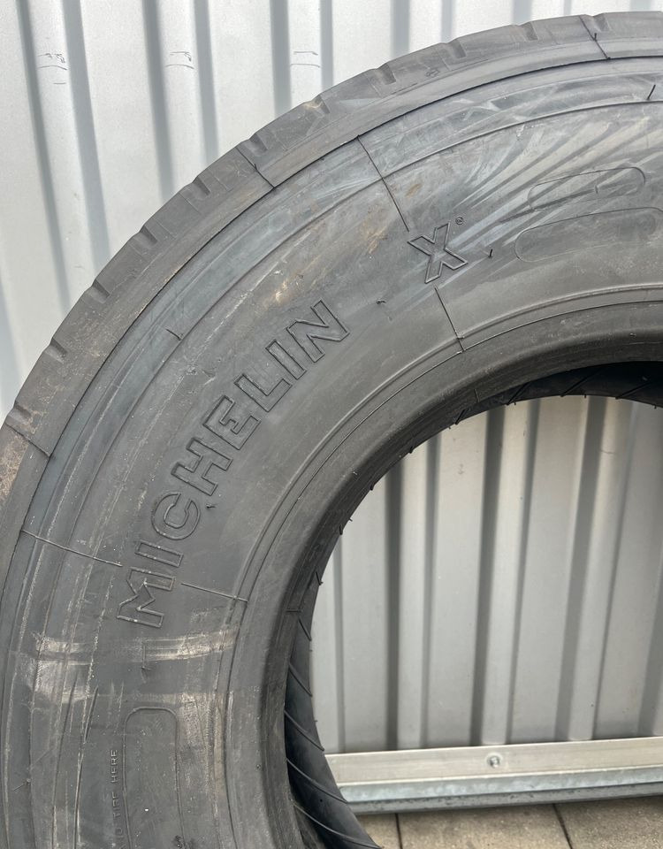 Opony Michelin X 10 R 17.5 jak NOWE - Anvelopă pentru Camion: Foto 2 Opony Michelin X 10 R 17.5 jak NOWE - Anvelopă pentru Camion: Foto 2