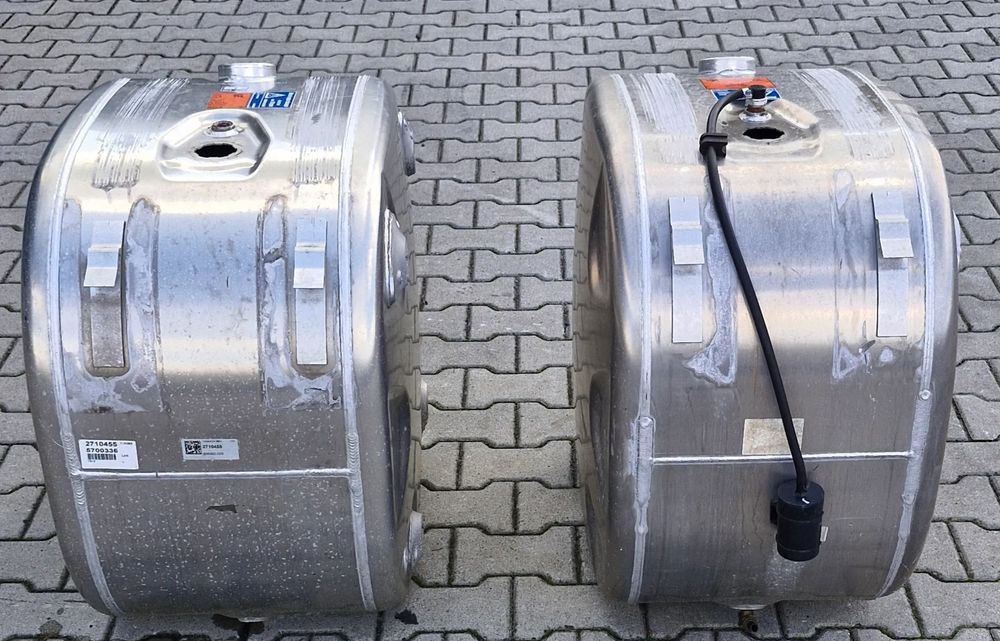 SCANIA R S ZBIORNIK PALIWA 200L NOWY - Rezervor combustibil pentru Camion: Foto 2 SCANIA R S ZBIORNIK PALIWA 200L NOWY - Rezervor combustibil pentru Camion: Foto 2