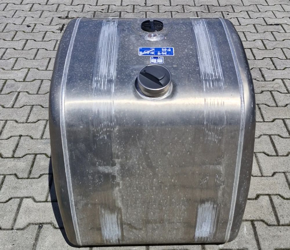 SCANIA R S ZBIORNIK PALIWA 200L NOWY - Sistem de alimentare combustibil: Foto 1 SCANIA R S ZBIORNIK PALIWA 200L NOWY - Sistem de alimentare combustibil: Foto 1