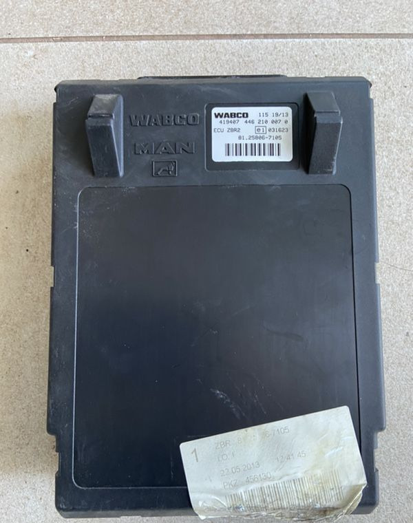 Sterownik ZBR 2 MAN TGX TGS euro 6 komputer - Calculator de bord pentru Camion: Foto 1 Sterownik ZBR 2 MAN TGX TGS euro 6 komputer - Calculator de bord pentru Camion: Foto 1