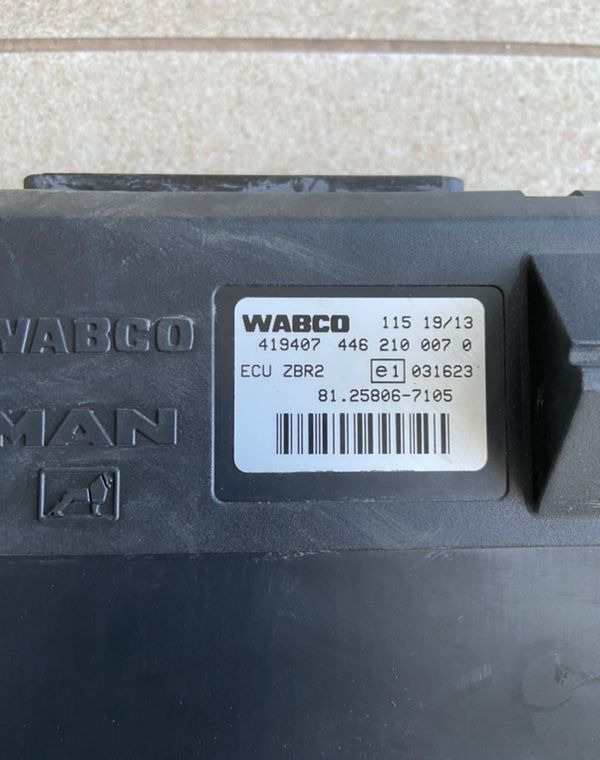 Sterownik ZBR 2 MAN TGX TGS euro 6 komputer - Calculator de bord pentru Camion: Foto 2 Sterownik ZBR 2 MAN TGX TGS euro 6 komputer - Calculator de bord pentru Camion: Foto 2