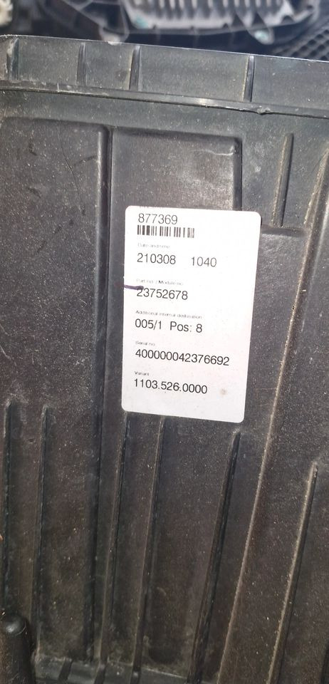 VOLVO FH5 LAMPA PRZEDNIA FULL LED 23752680 23752678 24056515 - Far pentru Camion: Foto 3 VOLVO FH5 LAMPA PRZEDNIA FULL LED 23752680 23752678 24056515 - Far pentru Camion: Foto 3