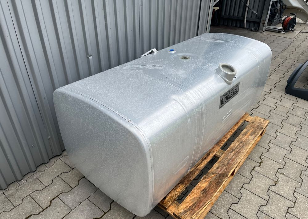 Zbiornik paliwa DAF XF CF 525 litrów bak - Sistem de alimentare combustibil pentru Camion: Foto 3 Zbiornik paliwa DAF XF CF 525 litrów bak - Sistem de alimentare combustibil pentru Camion: Foto 3