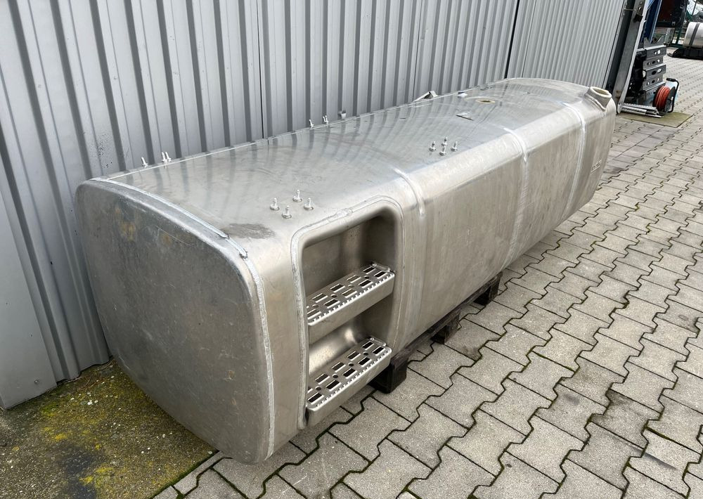 Zbiornik paliwa DAF XG XF CF 845 litrów bak - Sistem de alimentare combustibil pentru Camion: Foto 3 Zbiornik paliwa DAF XG XF CF 845 litrów bak - Sistem de alimentare combustibil pentru Camion: Foto 3