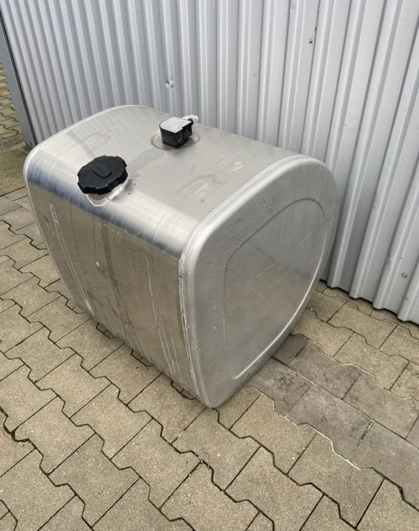 Zbiornik paliwa Volvo FH FM Renault 285 litrów jak NOWY bak - Rezervor combustibil pentru Camion: Foto 2 Zbiornik paliwa Volvo FH FM Renault 285 litrów jak NOWY bak - Rezervor combustibil pentru Camion: Foto 2