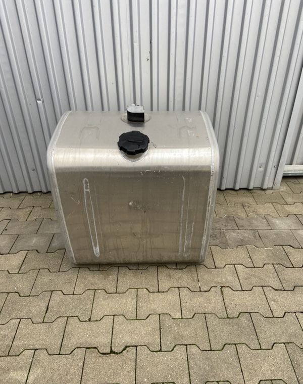 Zbiornik paliwa Volvo FH FM Renault 285 litrów jak NOWY bak - Rezervor combustibil pentru Camion: Foto 1 Zbiornik paliwa Volvo FH FM Renault 285 litrów jak NOWY bak - Rezervor combustibil pentru Camion: Foto 1
