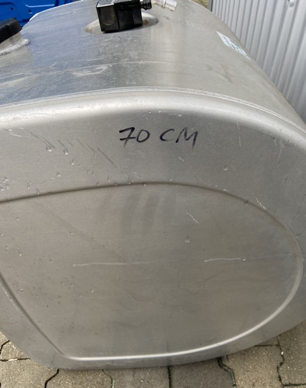 Zbiornik paliwa Volvo FH FM Renault 285 litrów jak NOWY bak - Rezervor combustibil pentru Camion: Foto 5 Zbiornik paliwa Volvo FH FM Renault 285 litrów jak NOWY bak - Rezervor combustibil pentru Camion: Foto 5