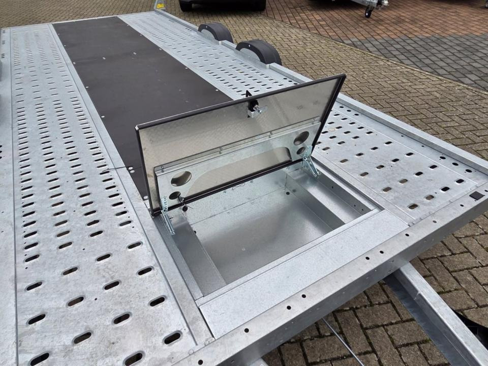 Autotransporter PKW Anhänger Brian James A Transporter 5.0 x 2.0m - Remorcă transport auto: Foto 4 Autotransporter PKW Anhänger Brian James A Transporter 5.0 x 2.0m - Remorcă transport auto: Foto 4