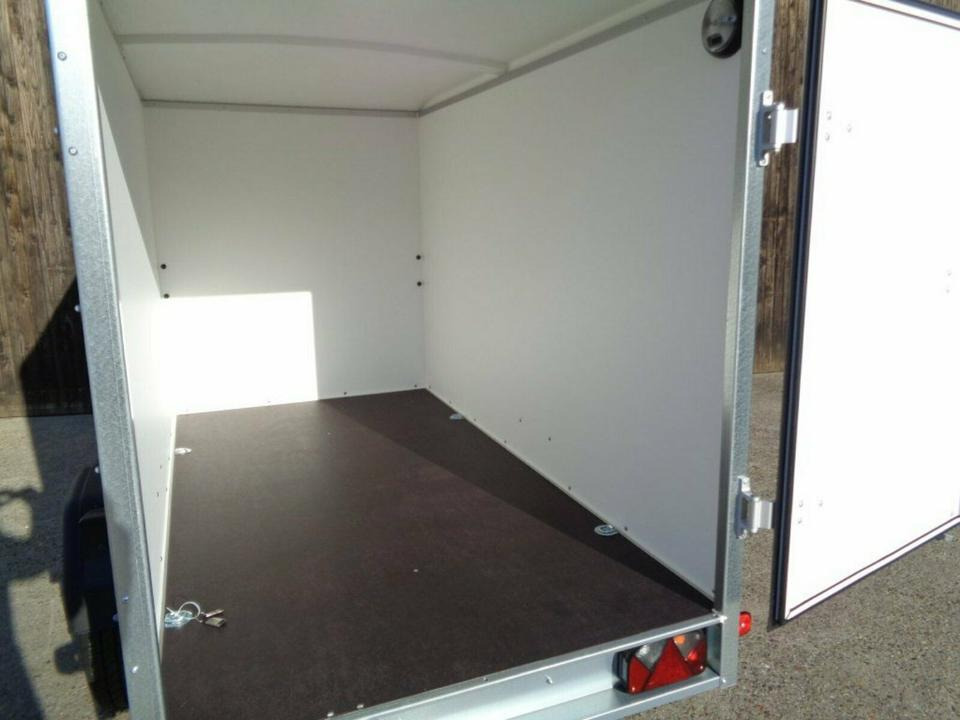 Böckmann KT 2513/135 PKW-Anhänger Koffer 1,35to. 100 km/h - Remorca auto: Foto 5 Böckmann KT 2513/135 PKW-Anhänger Koffer 1,35to. 100 km/h - Remorca auto: Foto 5