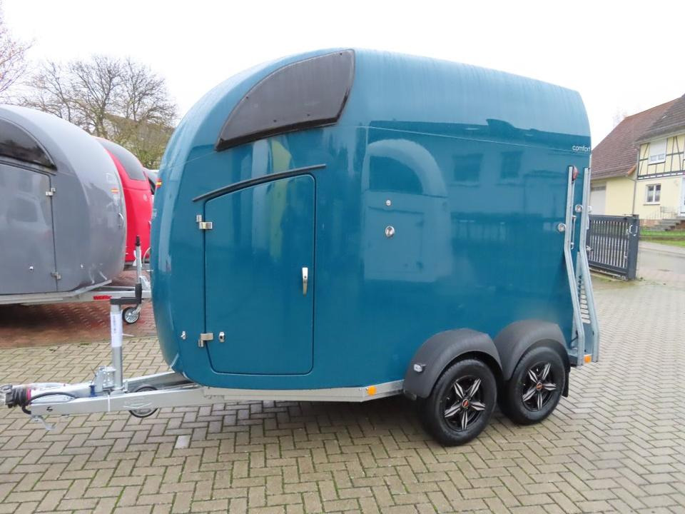 Böckmann Pferdeanhänger, Comfort, Flügeltür,100 km/h,Aluboden - Remorcă transport cai: Foto 2 Böckmann Pferdeanhänger, Comfort, Flügeltür,100 km/h,Aluboden - Remorcă transport cai: Foto 2