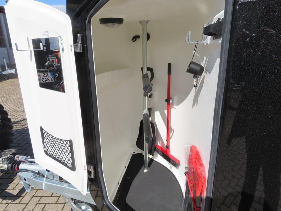 Böckmann Pferdeanhänger, Comfort, Flügeltür,100 km/h,Aluboden - Remorcă transport cai: Foto 2 Böckmann Pferdeanhänger, Comfort, Flügeltür,100 km/h,Aluboden - Remorcă transport cai: Foto 2